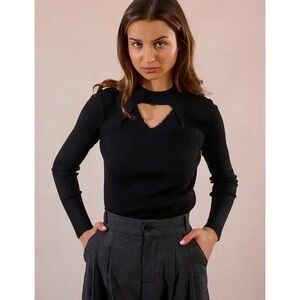 MOLLY BRACKEN CUT-OUT MOCK NECK KNIT LONG SLEEVE SIZE L NWT